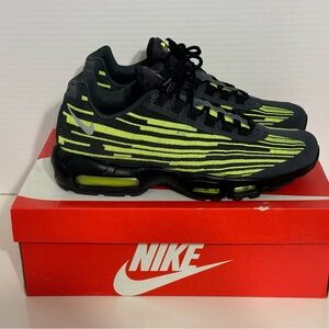 Gently used Nike air max 95 JCRD neon OG sz 11.5 airmax